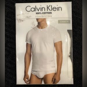 Calvin Klein Men's White Crew Neck T-Shirts - 3 Pack
